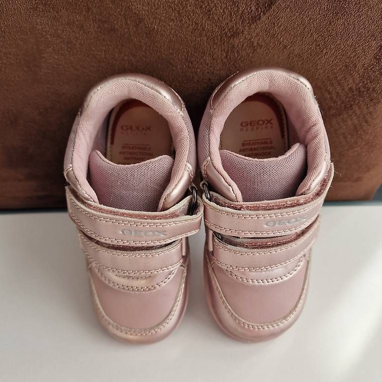 Geox Scarpe per ragazze: Geox Elthan Mädchen Schuhe Gr. 24 rosa – Usato da Cham venduto da bea_8ng8 1