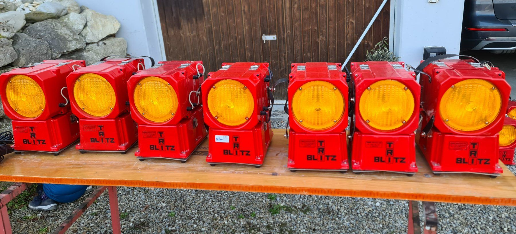 Insegne: 7 Stück TRI-BLITZ Baustellen Sicherheitsleuchte Warnleuchten – Usato da Uerkheim venduto da Kaufoption 1