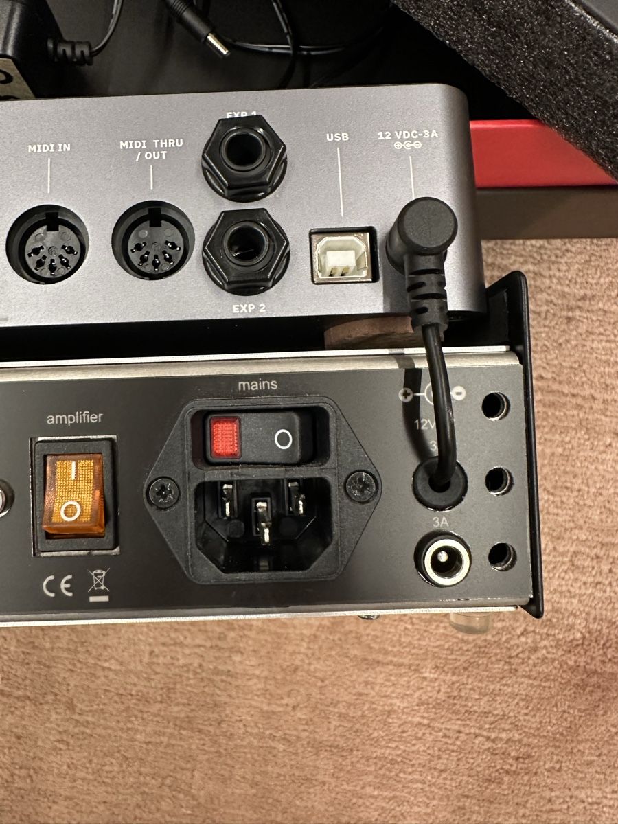Musikinstrumente: Quad Cortex QC mit Ritter QC Amp Base SHP, 2x140 W – Gebraucht aus Tschierv von Screamingwolfguitars 5