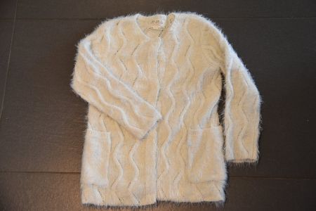 Zara Strickjacke weiss Gr. 122