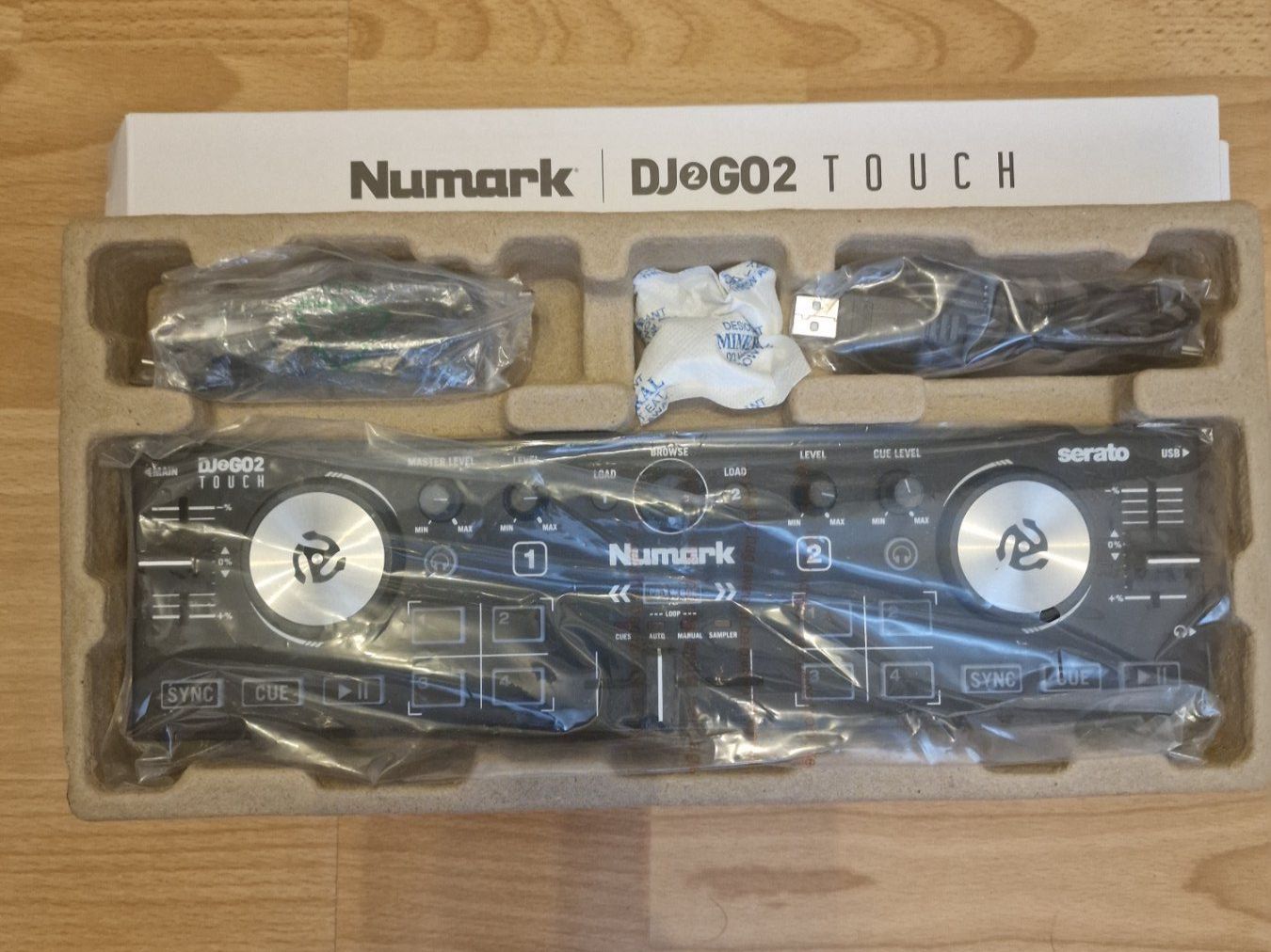 Numark Mischpulte: Numark DJ2GO2 Touch – Neu (gemäss Beschreibung) aus Rapperswil SG von Beppefumi 1