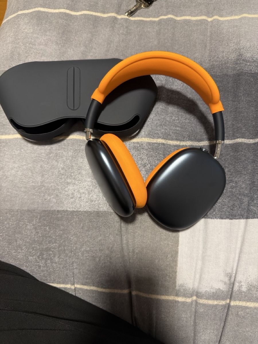 Apple Cuffie: Cuffie Apple AirPods Max, nero – Nuovo (secondo la descrizione) da Zürich venduto da pal_87k5