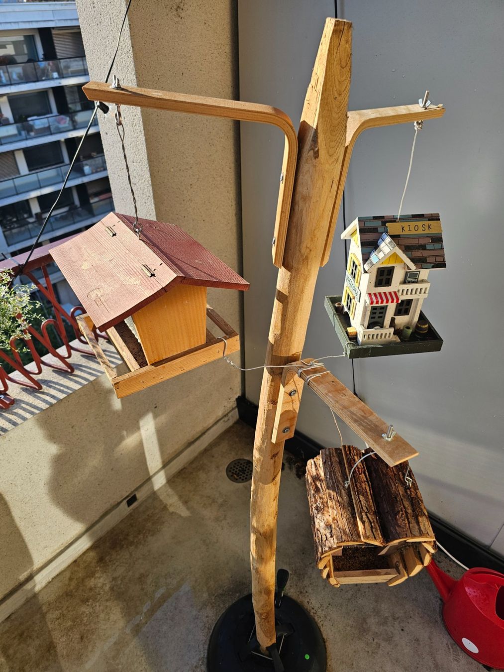 Petites maisons à oiseaux: Bird houses "condominium" – D'occasion à Zürich par gst_6rzn
