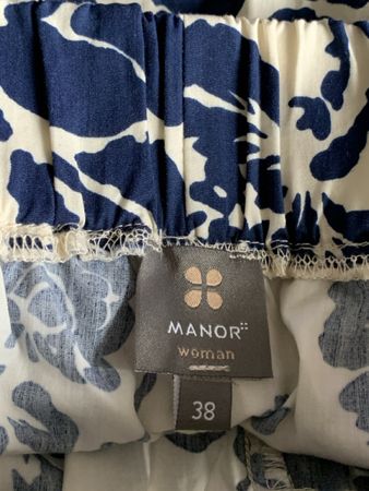 Coole Shorts grosses Muster von Manor Off white  Blau Gr.38