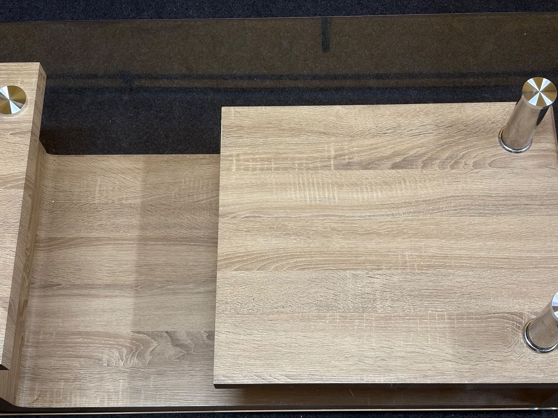 Mobili TV: Couchtisch Holzoptik mit Glas – Usato da Liestal venduto da Maurihayvan 2