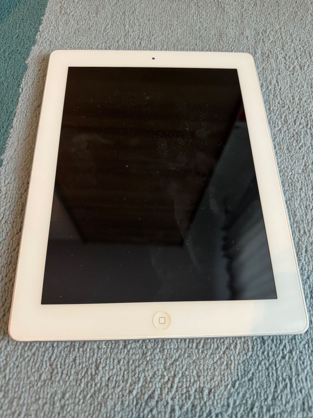 Apple Tablet PC: iPad 2 Generation – Difettoso da Adliswil venduto da Busys