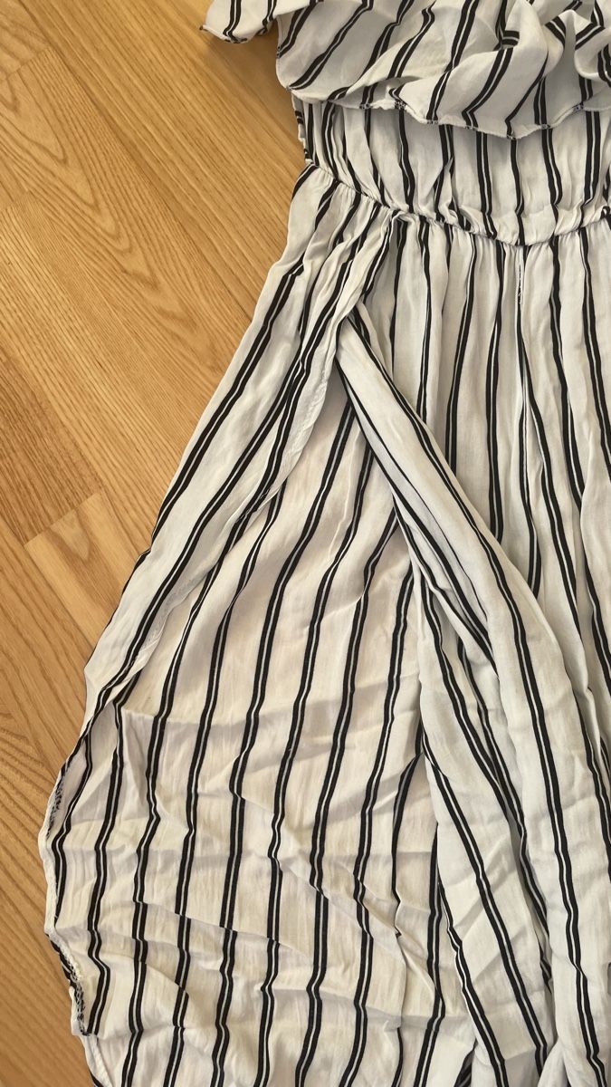 Lotti di vestiti: Kleiderpaket: drei Sommer-Jumpsuits – Usato da Roggwil BE venduto da R.. 7