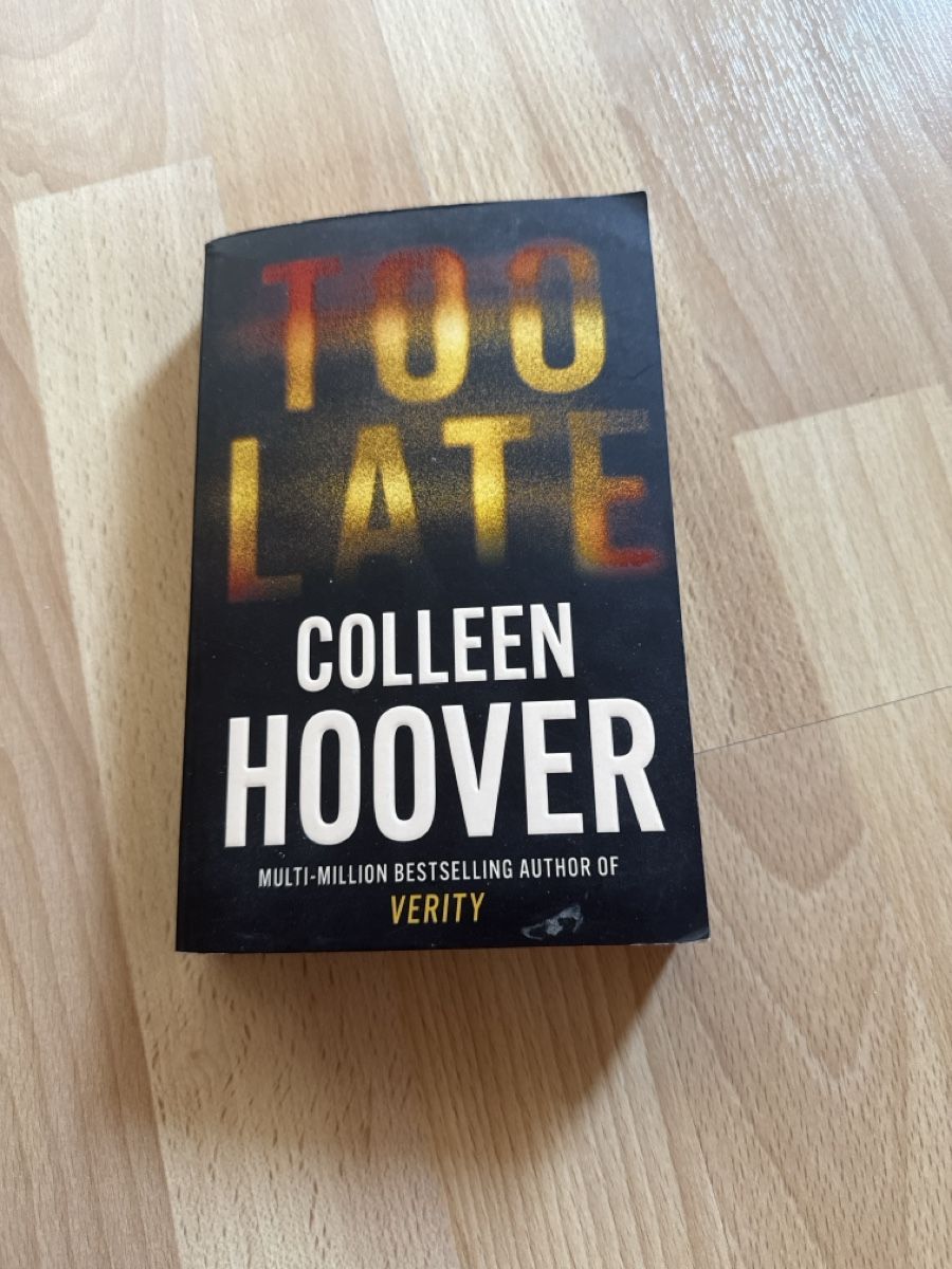 Libri: Buch Colleen Hoover Too late – Nuovo (secondo la descrizione) da Rhäzüns venduto da Spadinvirginia_