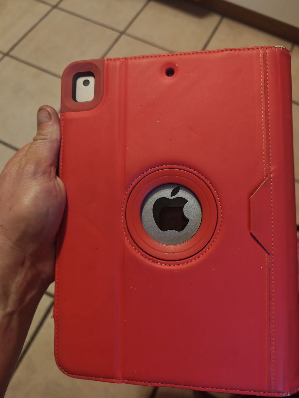 Apple Tablet PC: iPad 6 128 GB + Targus 360 case – Usato da Lungern venduto da Laut_musik 5