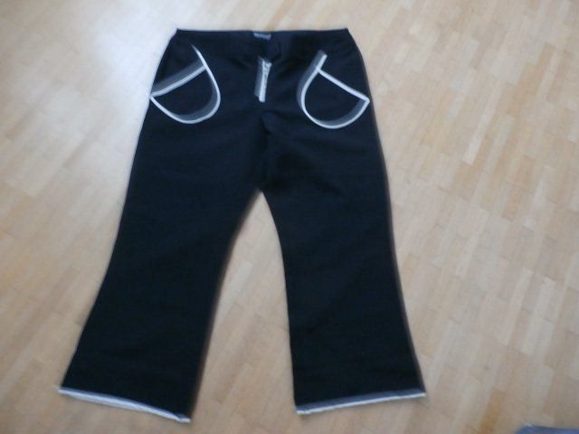 Pantaloni: 7/8 Hose Grösse: 38 (schwarz) – Nuovo (secondo la descrizione) da Würenlingen venduto da Delfinli1