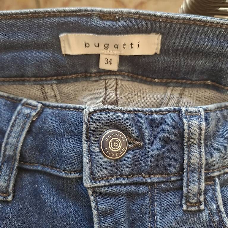 Bugatti Jeans: bugatti Jeans Grösse 34 oder 127/30 – Nuovo (secondo la descrizione) da Schaffhausen venduto da Jakarila 2