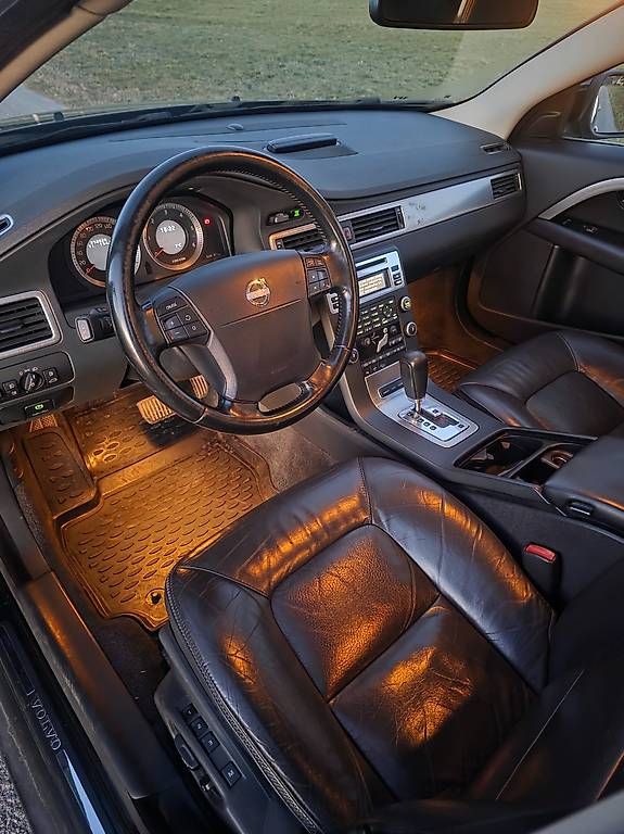 Automobili: Volvo v70/xc70 – Usato da Waldkirch venduto da Michaelmanser 2