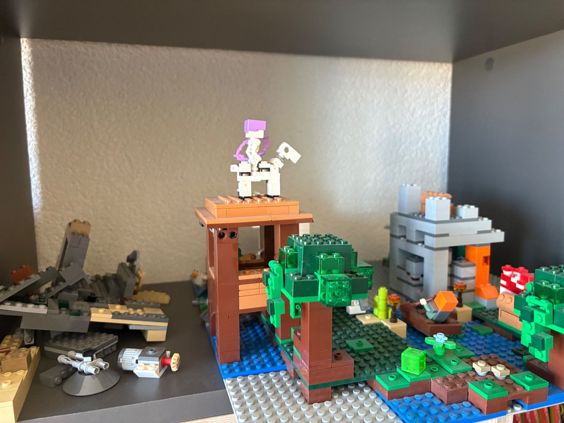 Lego Kit di costruzioni: Pack LEGO MineCraft avec 2 plaques lego – Usato da Echallens venduto da brice09 1