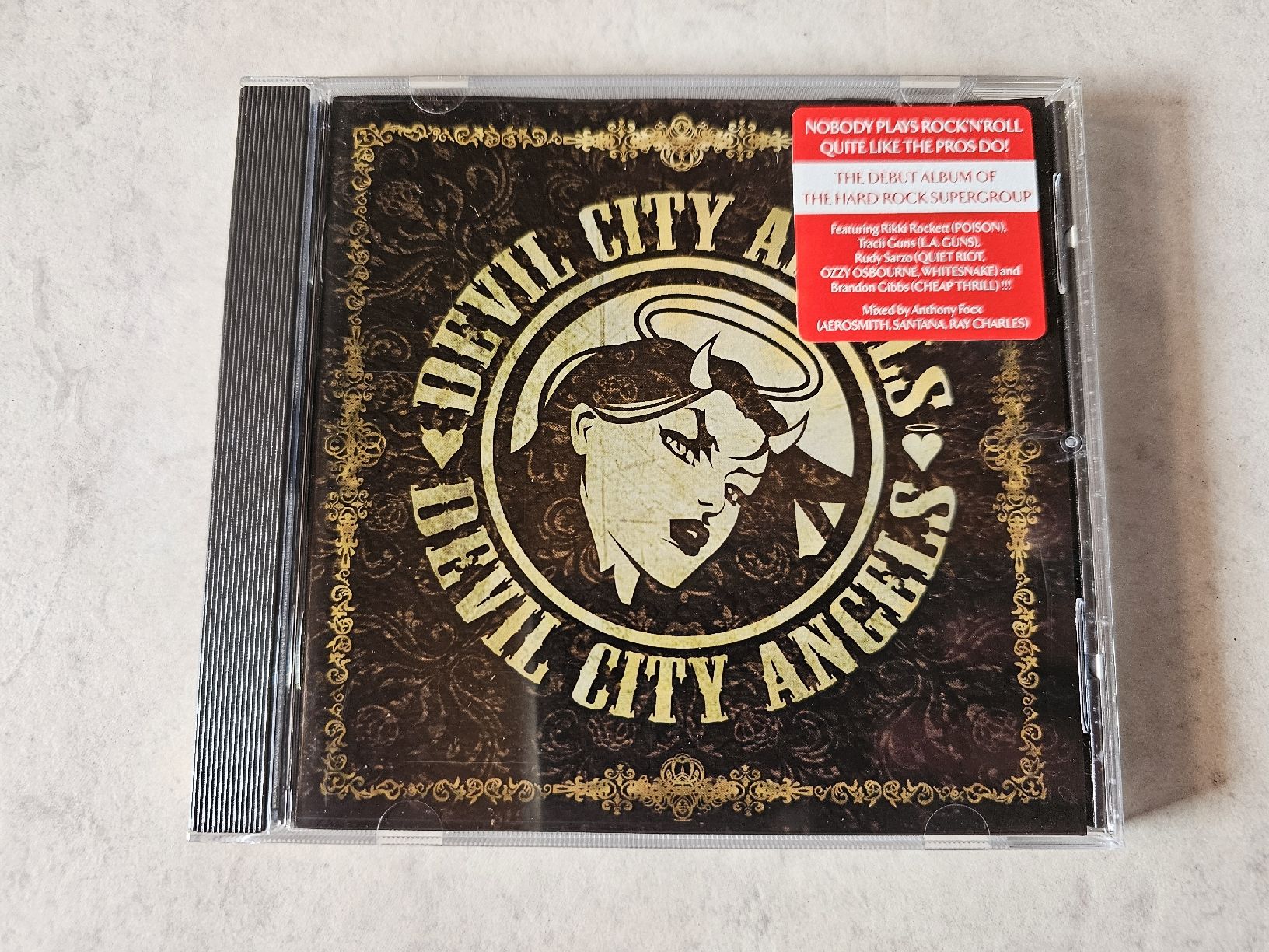 CD: Devil City Angels  -  Devil City Angels – Usato da Schneisingen venduto da backstore24