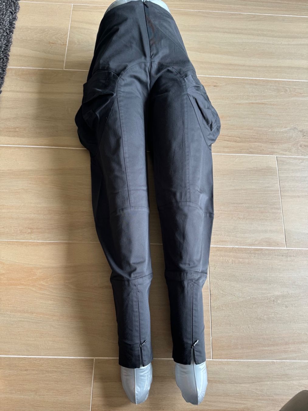 Pantaloni: Designer Hose size 36 – Usato da Münchenstein venduto da ArleneLM