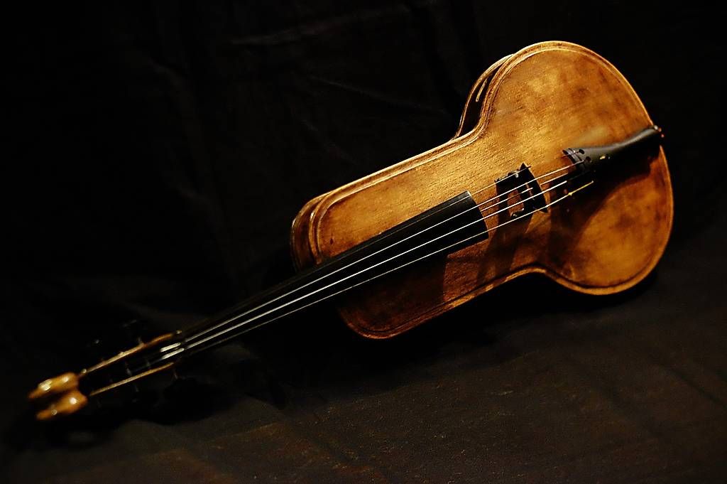 Strumenti musicali: Zoller Geige 1948 – Usato da Winterthur venduto da hermanadam