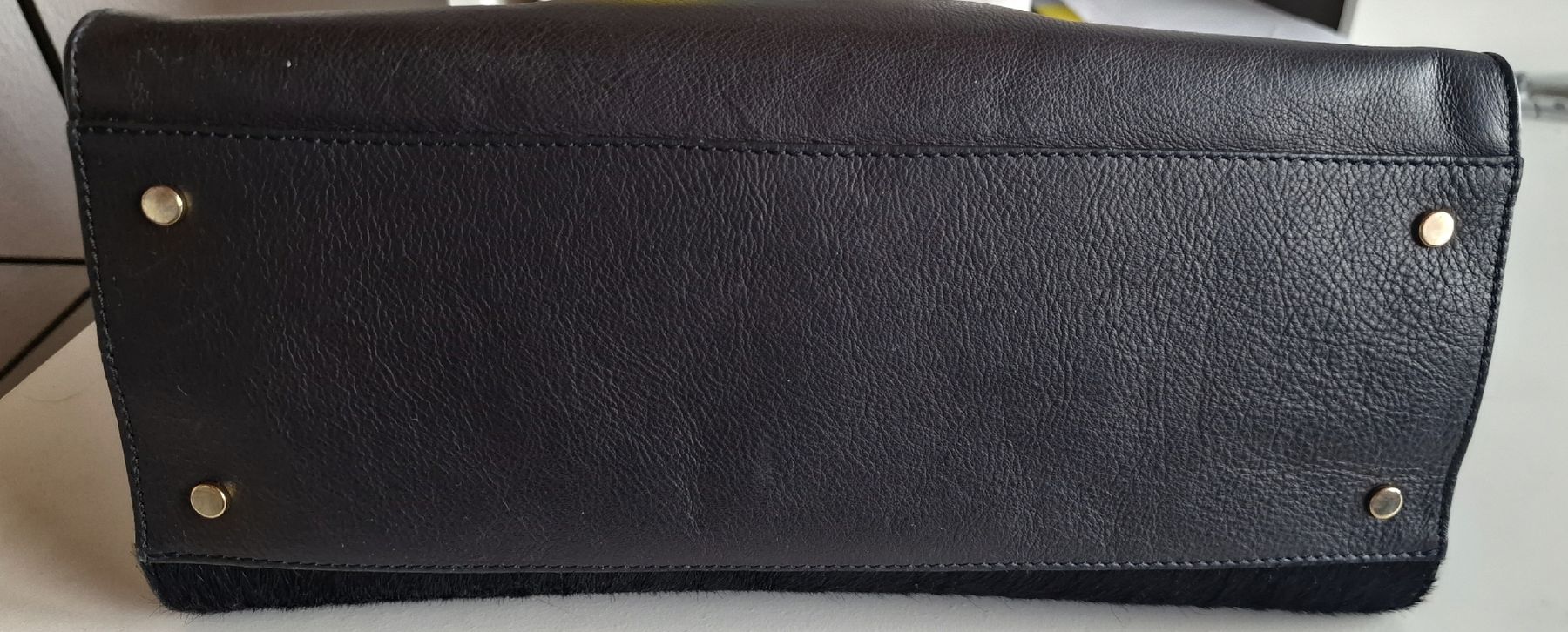 Guess Borse da donna: Guess Handtasche in Schwarz – Nuovo (secondo la descrizione) da Chur venduto da car_5clc 8