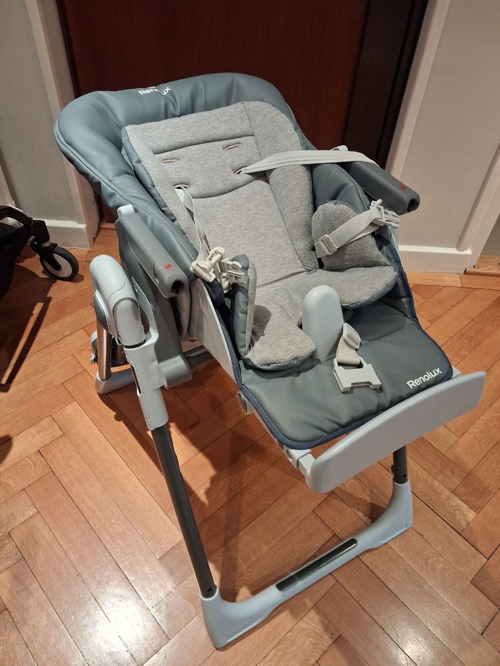 Hochstühle: Chaise bébé, en excellent état – Gebraucht aus Genève von sar_ktd8 2