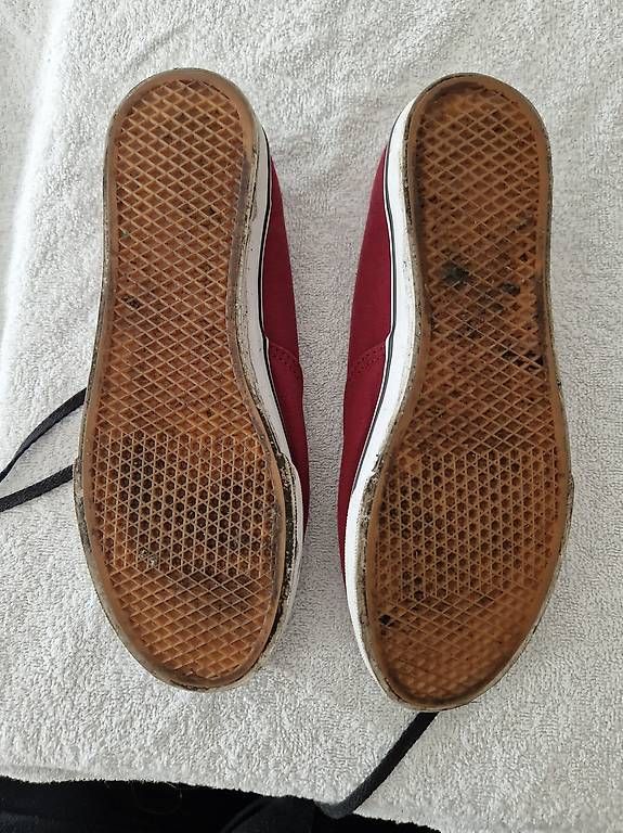 Vans Chaussures femmes: schöne, rote Vans Schuhe – D'occasion à Gümligen par Glocor 1