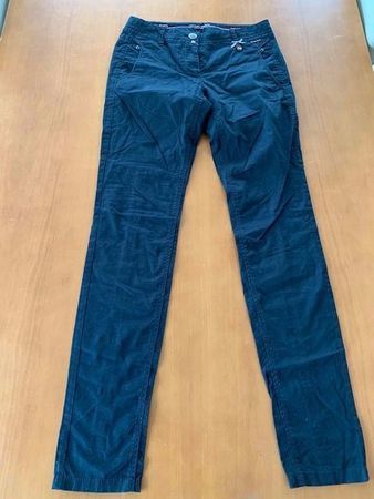 dünne Hose Marc Cain Sports Gr.1 / 36
