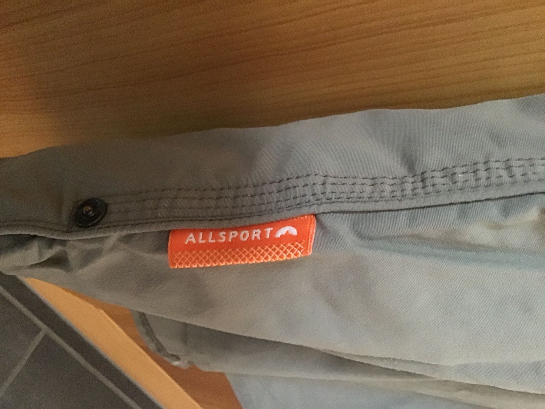 Camicette: FREIZEITBLUSE ALLSPORT GR. 36 SCHLAMMFARBIG – Usato da Glattfelden venduto da ire_w6h2 7