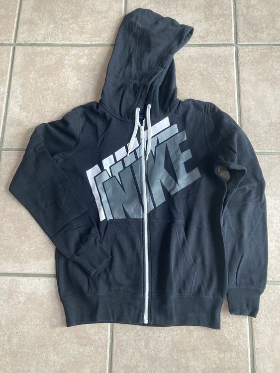 Giacche: NIKE Kapuzen Hoody Damen Gr M – Usato da MUENSINGEN venduto da Simi2005