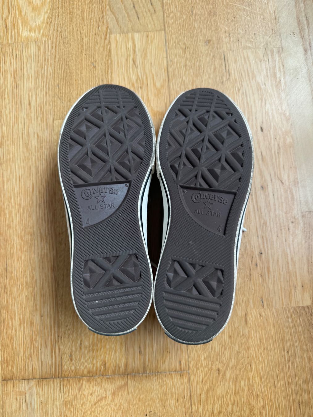 Converse Scarpe da uomo: Converse basse Chuck 70 – Usato da Ollon VD venduto da vik_8cdj 4