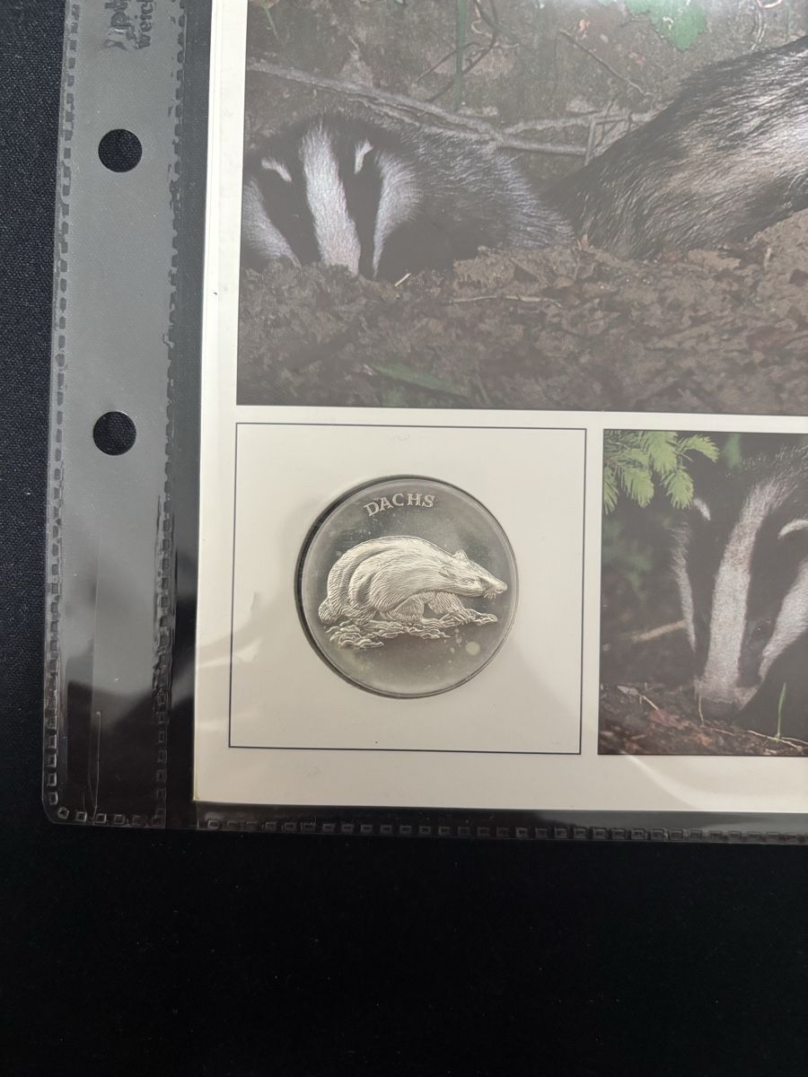 Medaillen: Silbermedaille Tiere der Heimat "Dachs" - mit Briefmarke – Gebraucht aus Lauerz von joe_x8vk 1