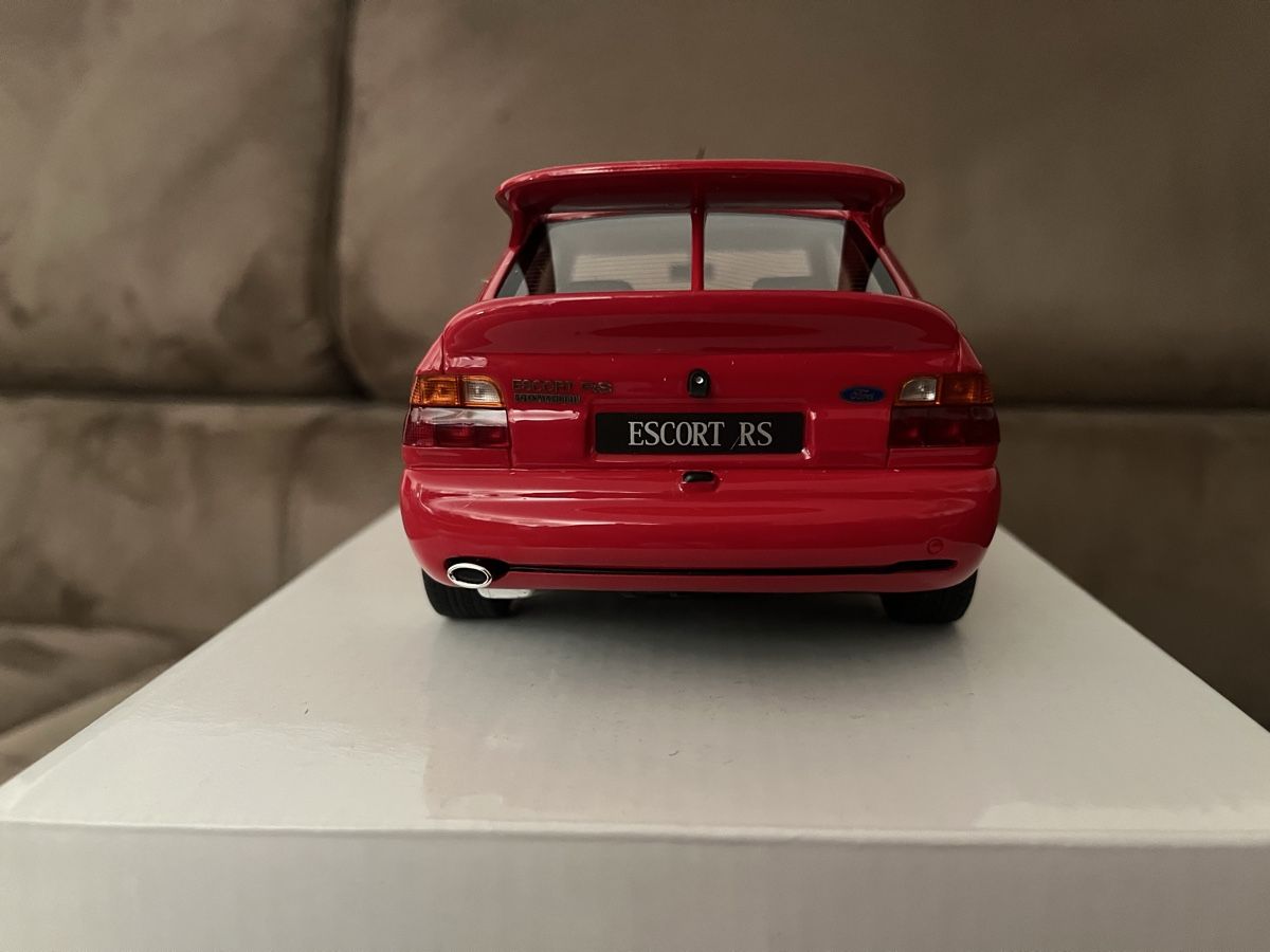 Otto Models Modellini d'auto: Ford Escort RS Cosworth 1/18 – Nuovo e nell'imballaggio originale da Saxon venduto da Kwik25 5