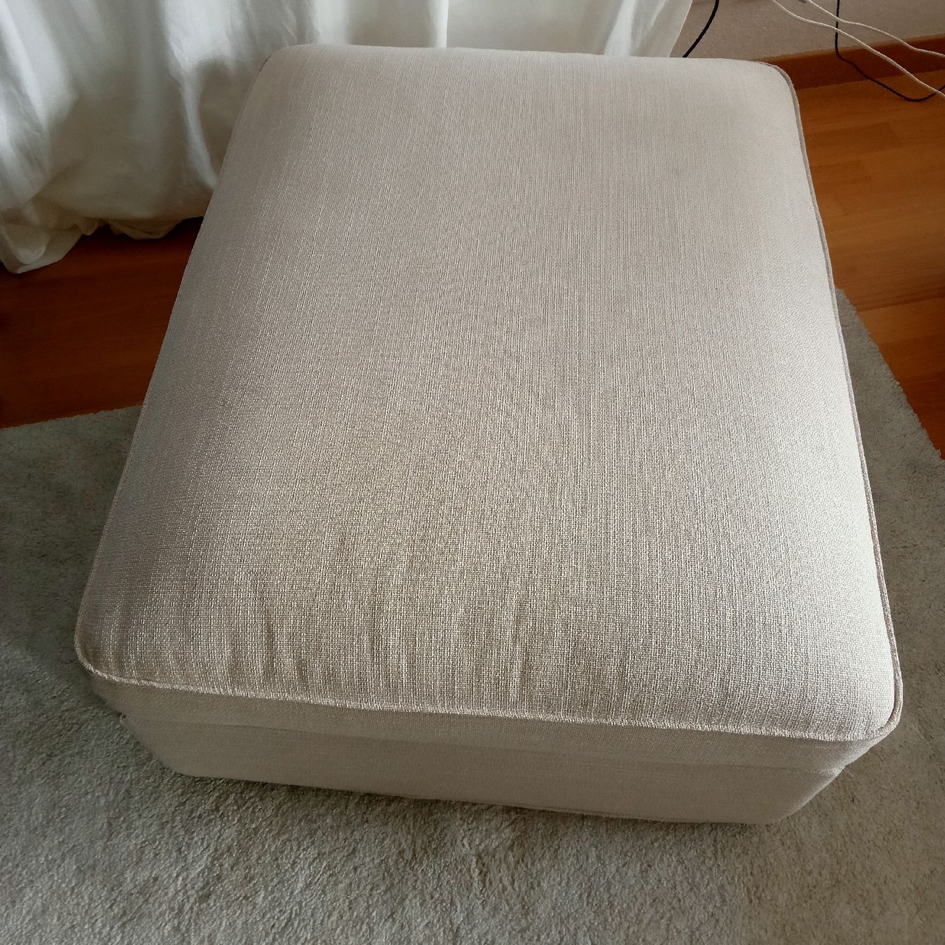 Ikea Sgabelli: Ikea Kivik Hocker mit Aufbewahrung – Usato da Baden venduto da Gian_Lu