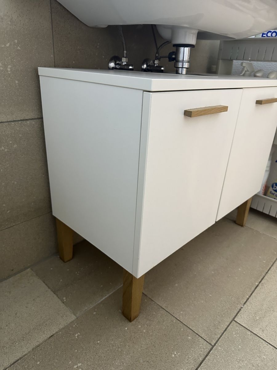 Mobili per bagno: White Under Sink Cabinet, Modern Bathroom Storage Unit – Usato da Gattikon venduto da Sarahs_Schatzkammer 1
