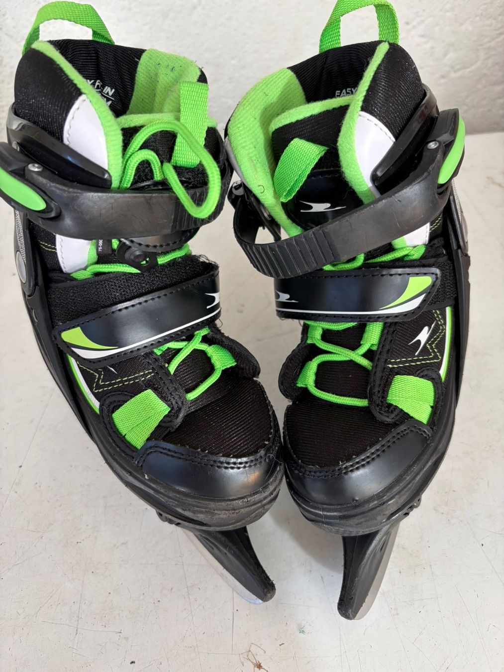 Pattini da ghiaccio: Schlittschuhe für Kinder – Usato da Baden venduto da miavenda 1