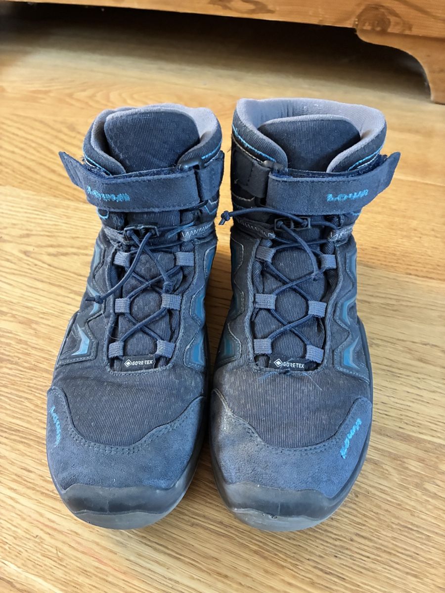 Columbia Schuhe für Jungen: 2 Paar Winterschuhe Gr 37 – Gebraucht aus Luzern von lkpr 5
