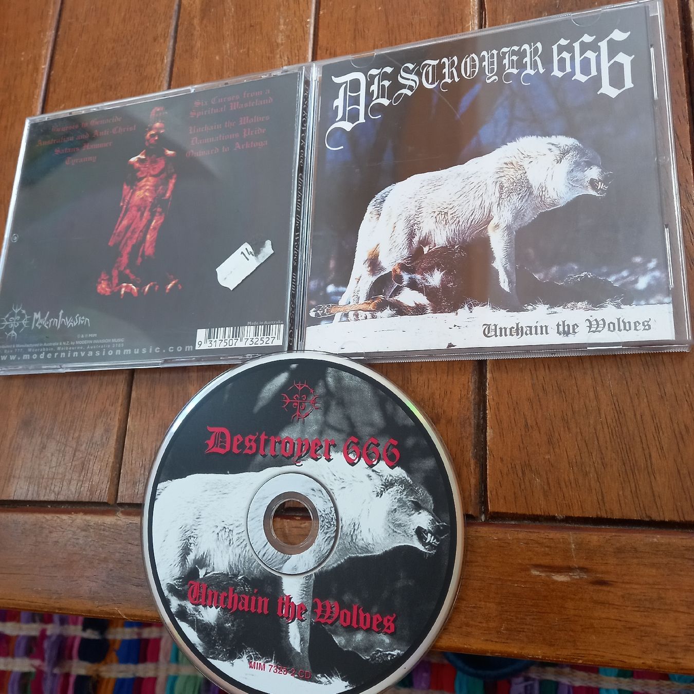 CDs: destroyer 666 - unchain... – D'occasion à St-Cergue par VeganWarrior