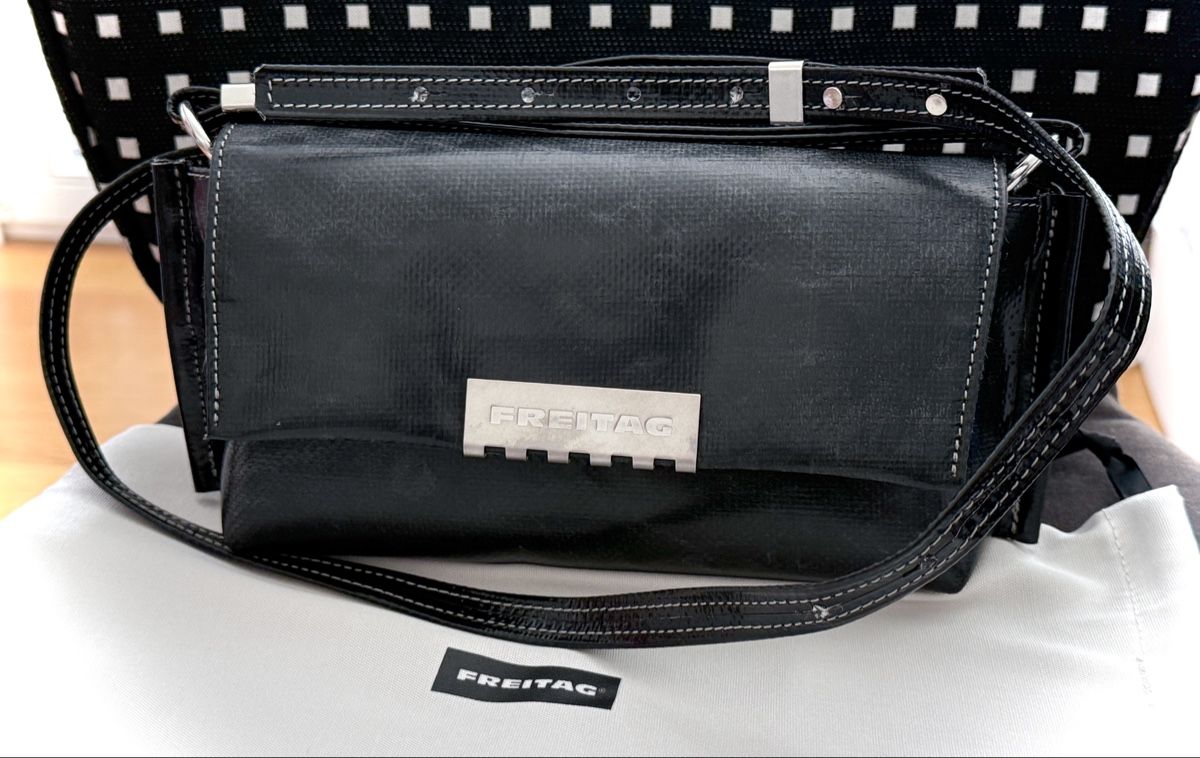 Freitag Borse da donna: Freitag Tasche Reference Modell Elly schwarz – Nuovo e nell'imballaggio originale da Muri AG venduto da Madoxx72
