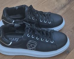 Karl Lagerfeld Sneakers schwarz Grösse 41  getragen