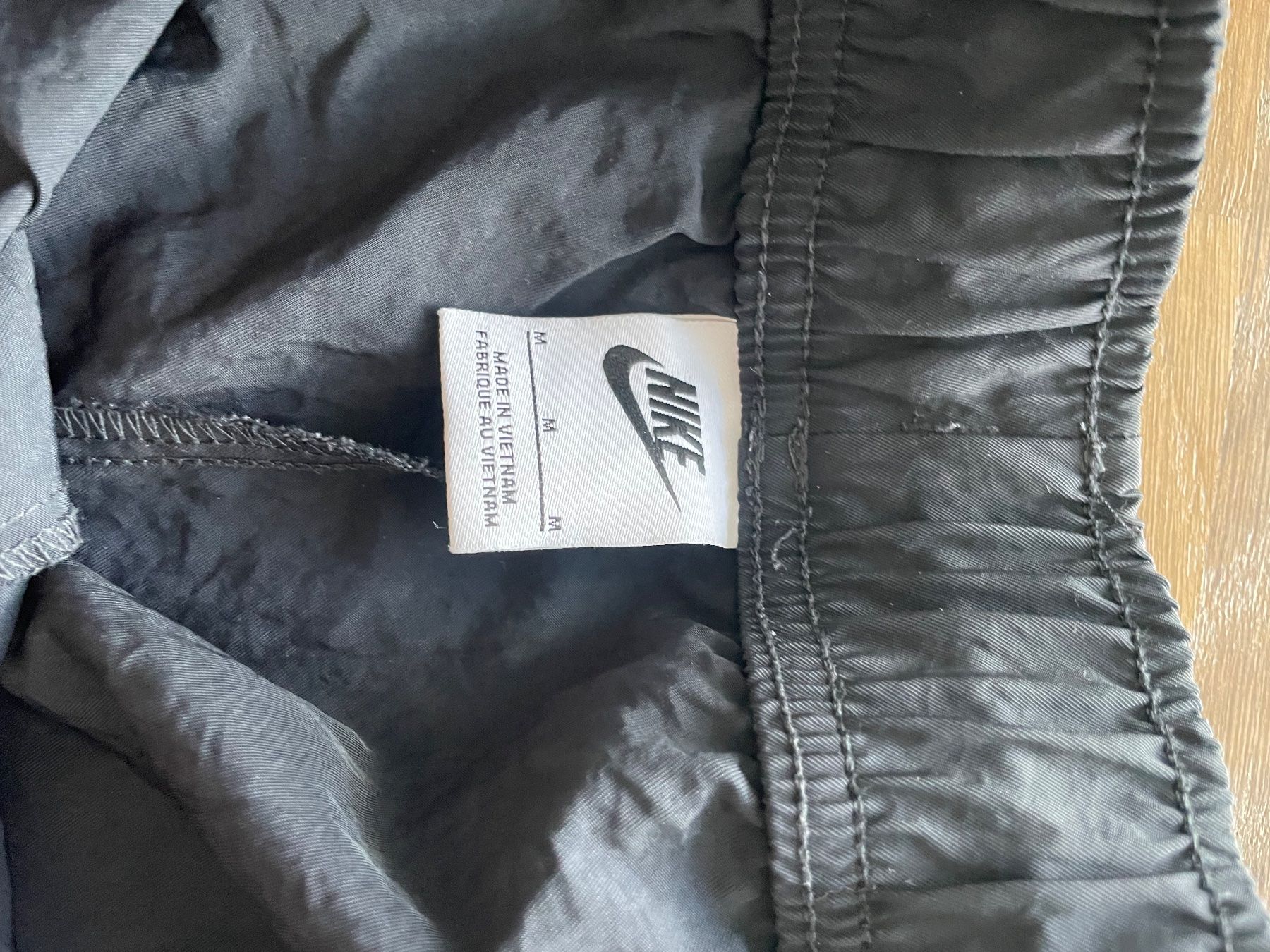 Nike Pantaloni: Nike Short – Usato da Olten venduto da B3ren 2