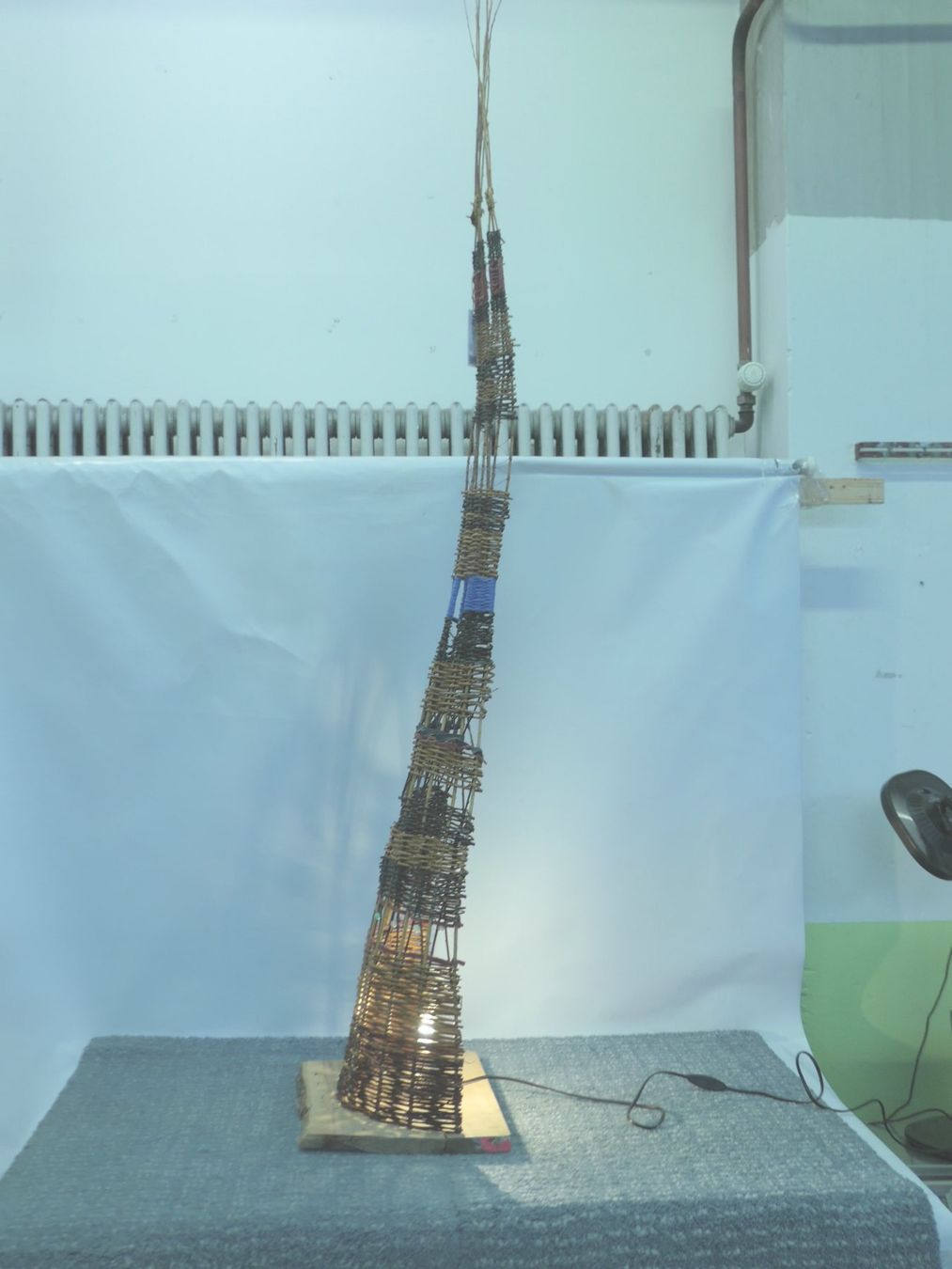 Lampade: Handgefertigte Lampe aus Weiden – Nuovo (secondo la descrizione) da Münchenstein venduto da VSPBL-Verkauf 1