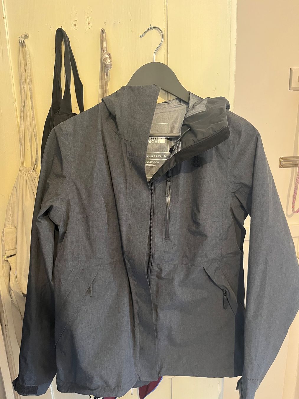 North Face Giacche: The North Face Futurelight Damen Jacke - Grösse S – Nuovo (secondo la descrizione) da Zürich venduto da lale25