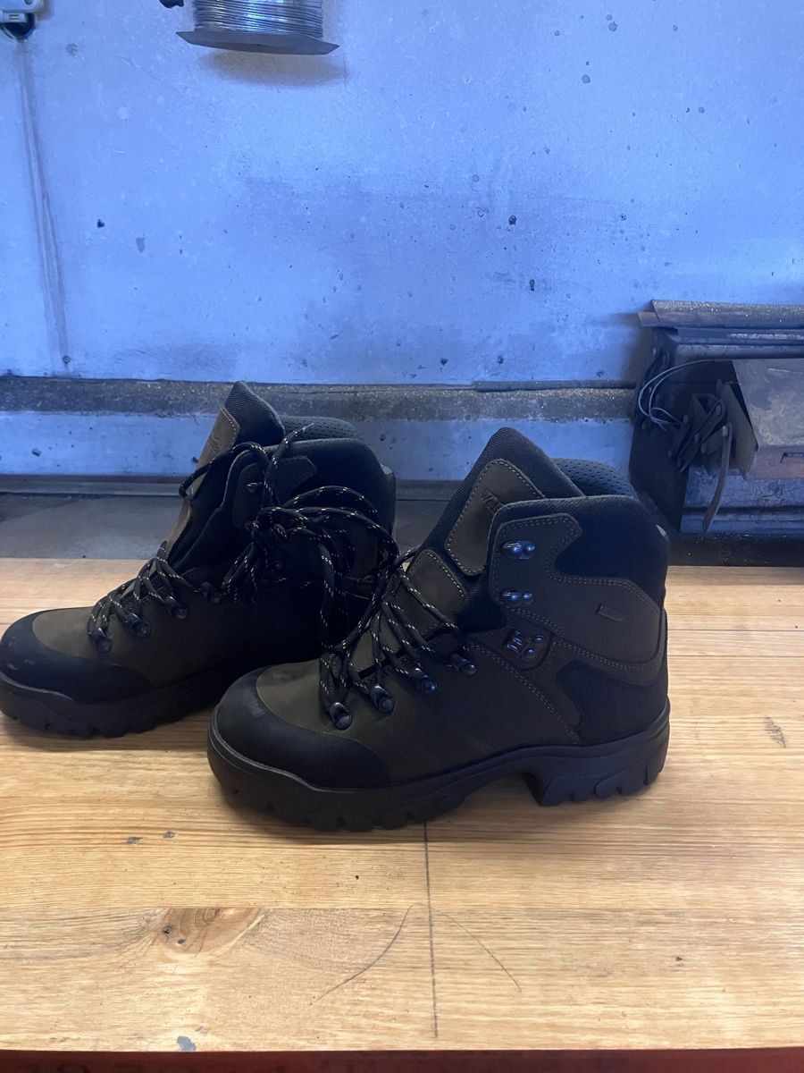 Scarpe da uomo: Wanderschuhe Gr 42 – Nuovo (secondo la descrizione) da Flühli LU venduto da Mansiber 1