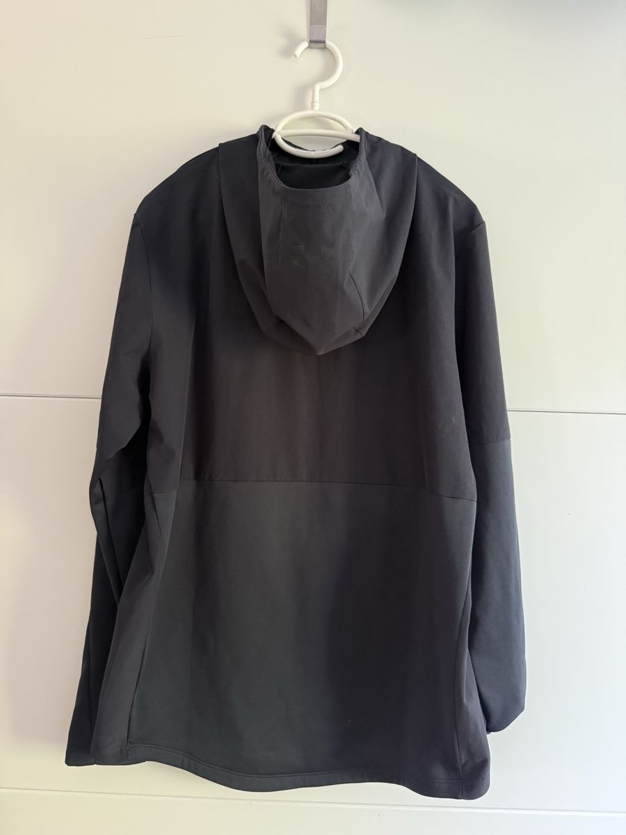 Under Armour Vestes: Under Armour Storm Cyclone Jacke – D'occasion à Zurich par Alinecnicolet 2