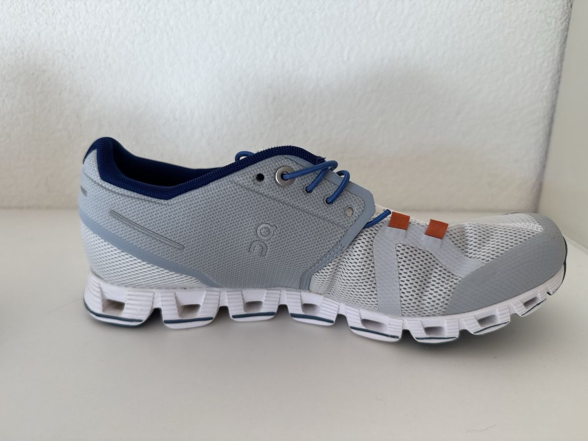 On Scarpe da donna: ON Cloud Laufschuhe Damen Gr. 38.5 – Usato da Oberglatt ZH venduto da lar_2nv2 4