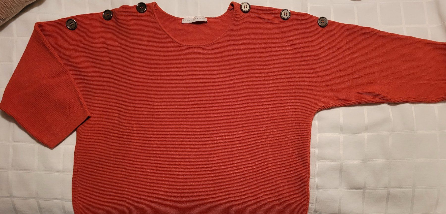 Pulls & Sweat-shirts: Damenpulli von Armand Thierry – D'occasion à Oberuzwil par rtr_wp6m 1