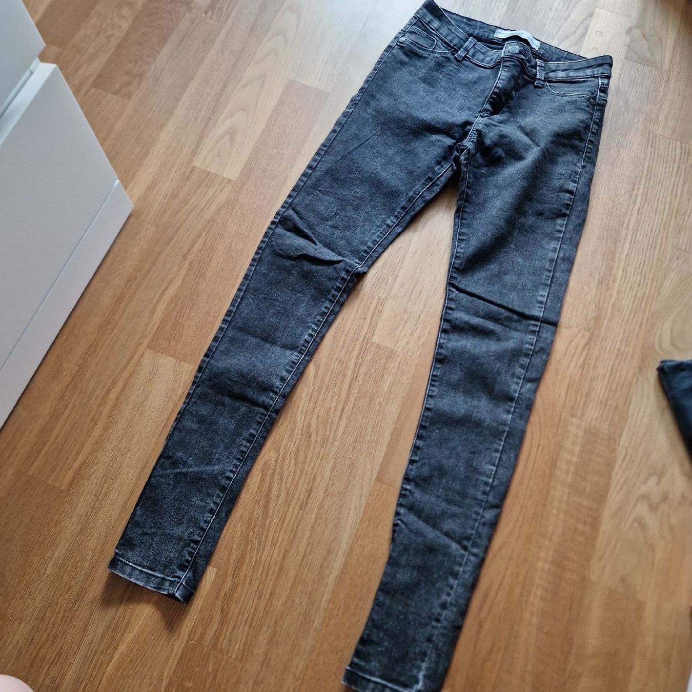 C&A Jeans: Jeans von Review 27 & Clockhouse, Gr. 36 Regular – Usato da Nendeln venduto da witr_gliabt 5