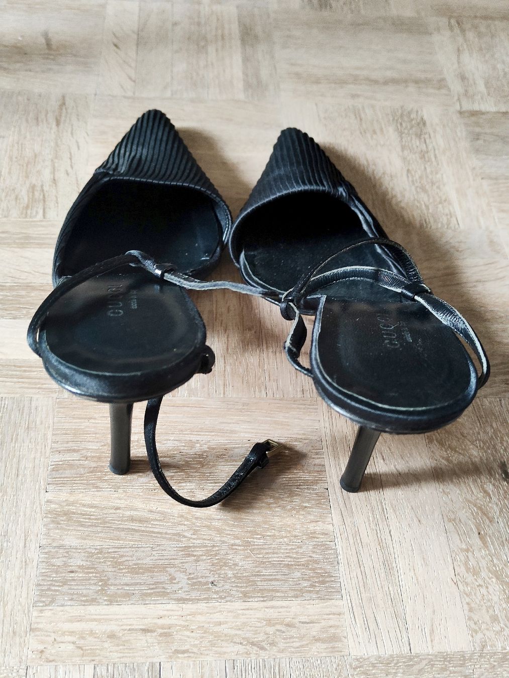 Gucci Damenschuhe: Scarpe Gucci con tacco – Gebraucht aus Morbio Inferiore von isa_nl66 4