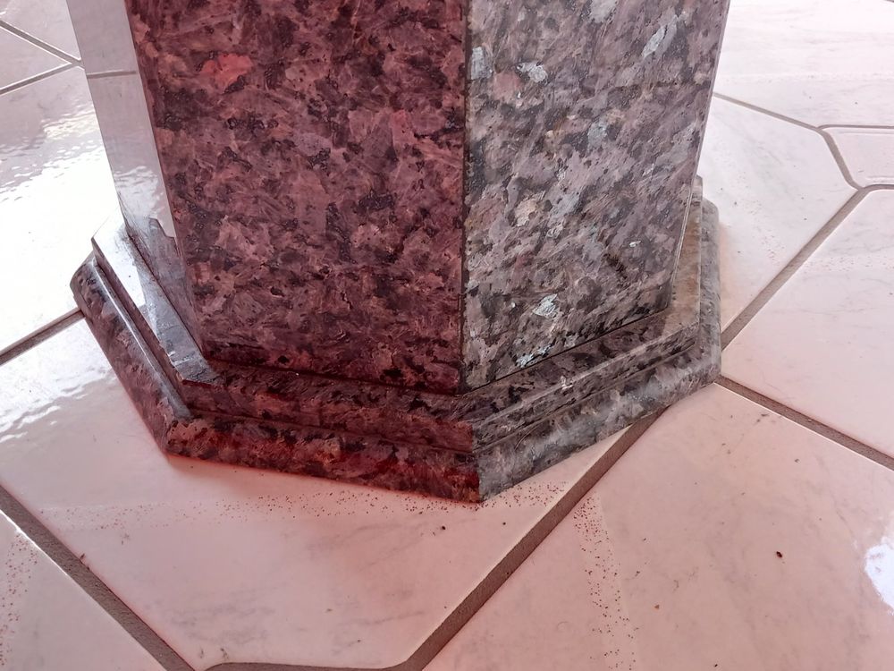 Tische: Granittisch Oktagon für draussen oder drinnen – Gebraucht aus Buttikon SZ von MH1976 2