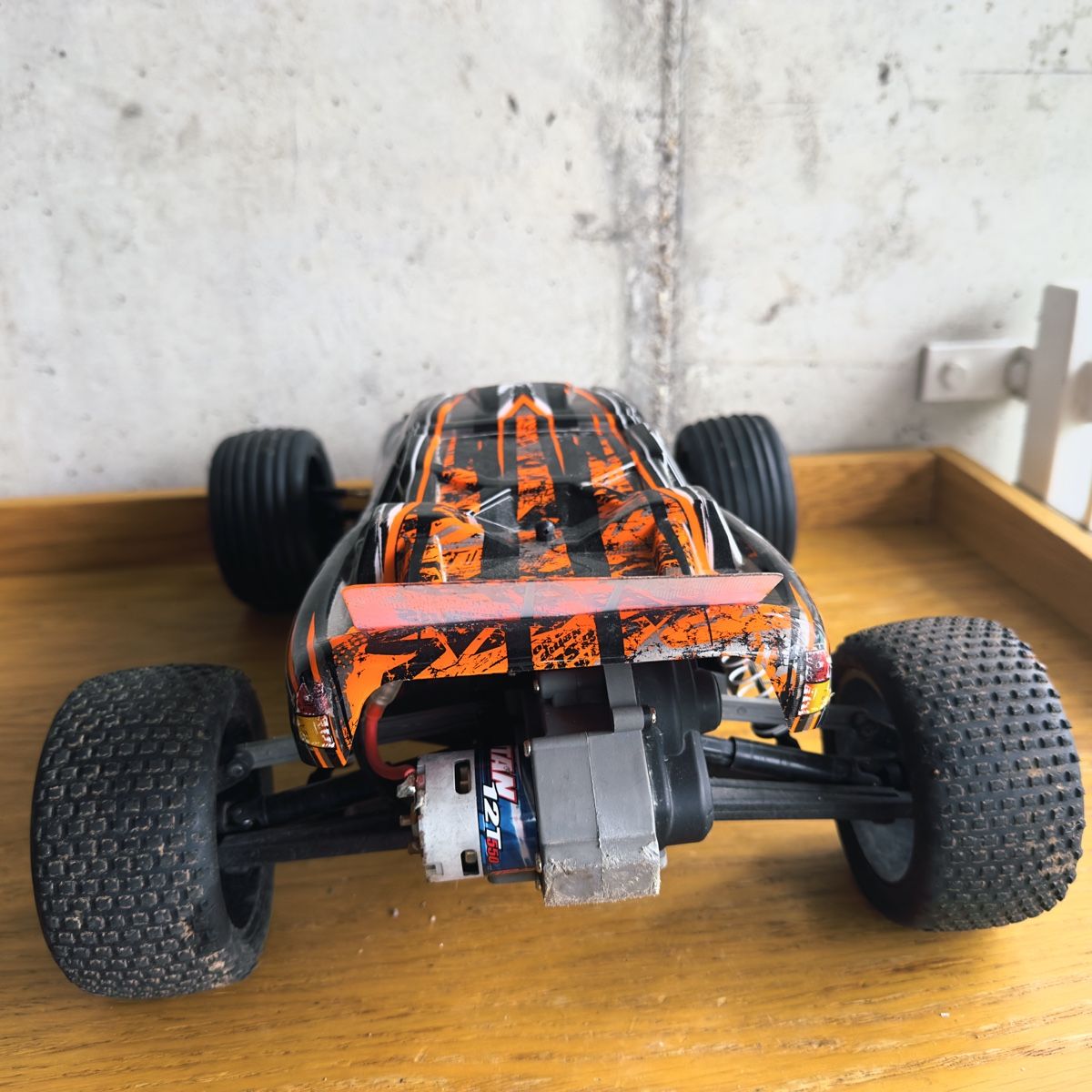 Traxxas RC Modellbau: Traxxas Rustler RC Auto schwarz orange  – Gebraucht aus Nebikon von sal_pvk8 2
