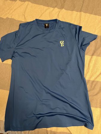 Blaues Sport Shirt Grösse L - t2b / tennis2 business - Neu!