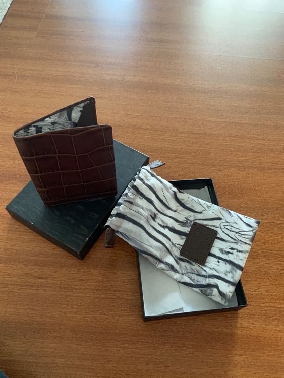 Esclusiva COVER PASSAPORTO ALEXANDER MCQUEEN SAMSONITE ETICHETTA NERA