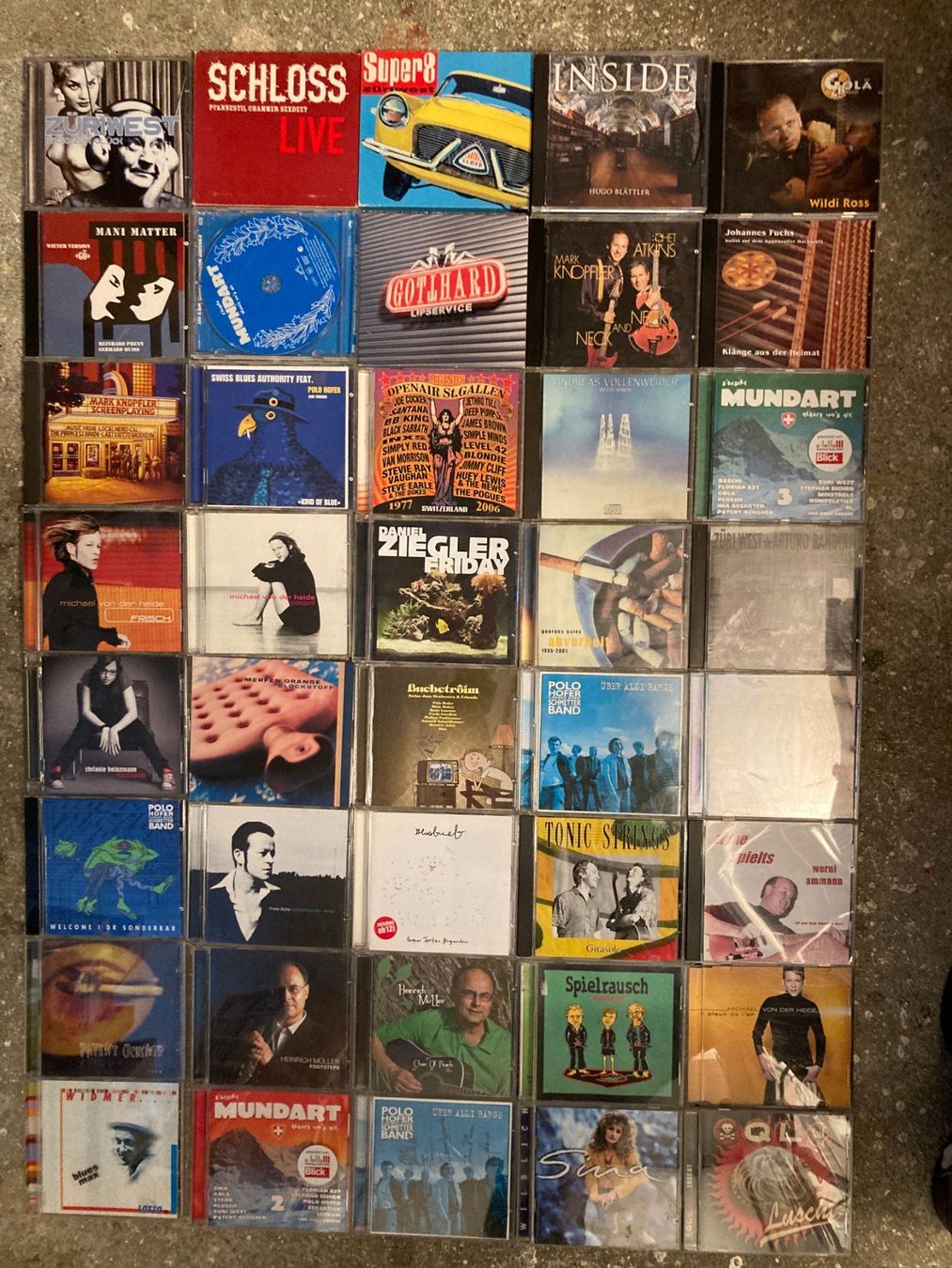 CD: CD-Sammlung Schweizer InterpretInnen, 40 CDs – Usato da Riniken venduto da begeh-r-bar